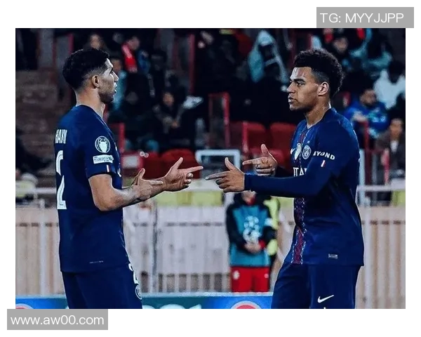 欧联杯激战回顾巴黎圣日耳曼与阿森纳1比1平局红牌争议引发全场热议